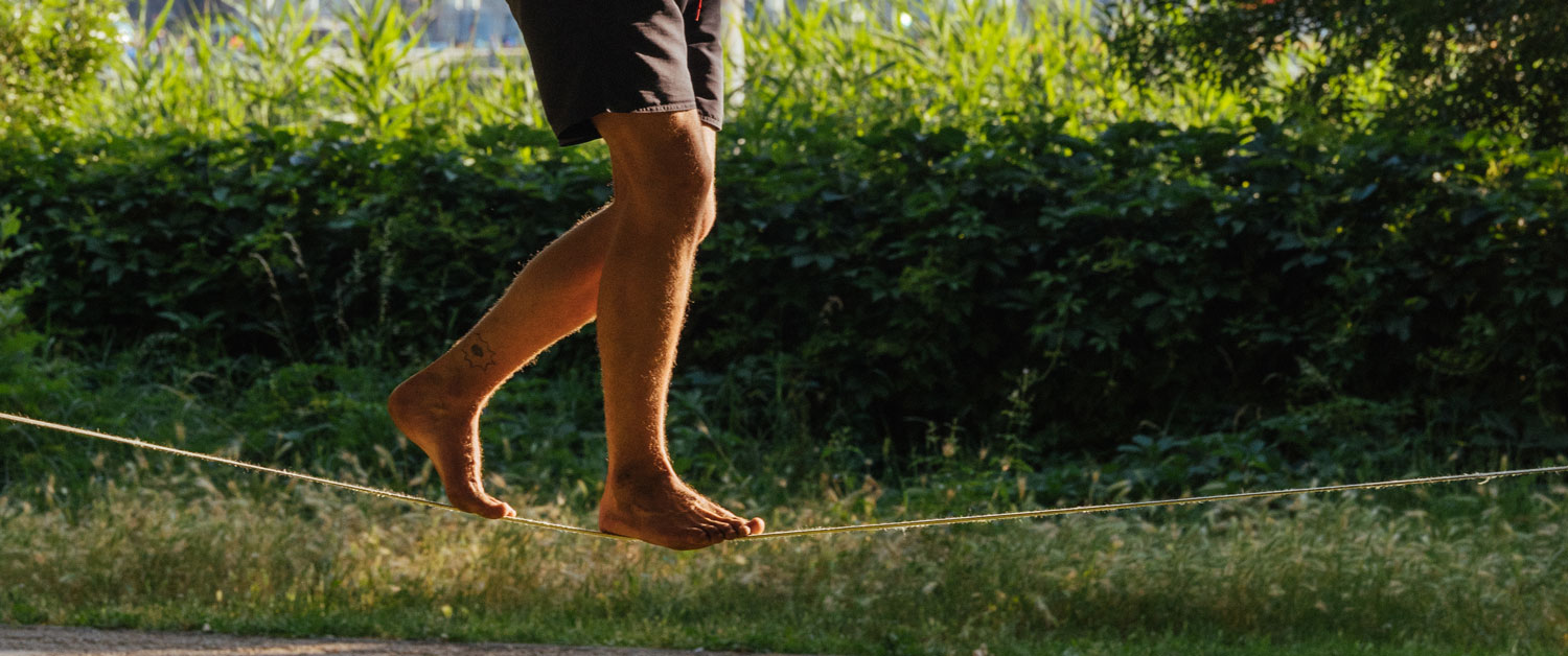 Slackline – La méditation au-dessus du vide
