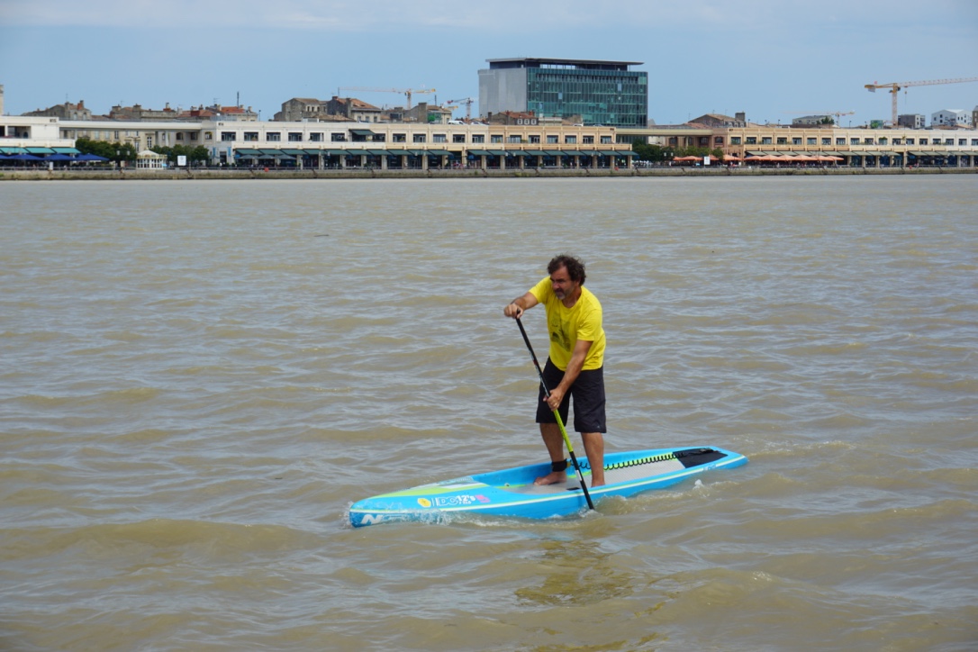 Stand up paddle sur la Garonne