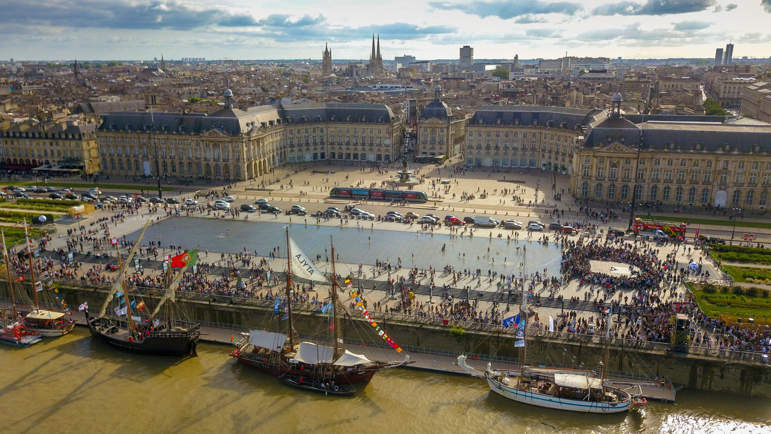 Les quais de Bordeaux avant après