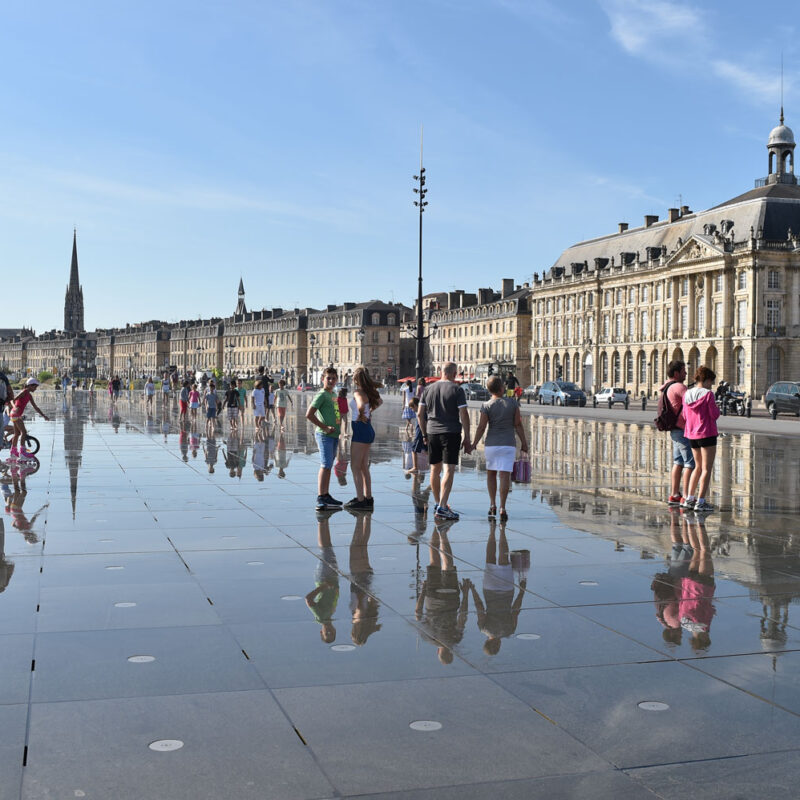 Les quais de Bordeaux avant après