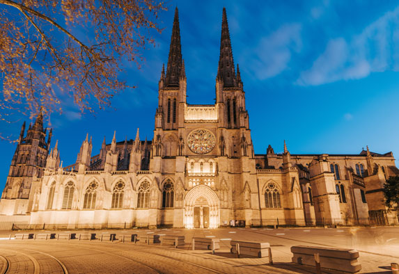 Cathédrale Saint-André à Bordeaux place Pey-Berland