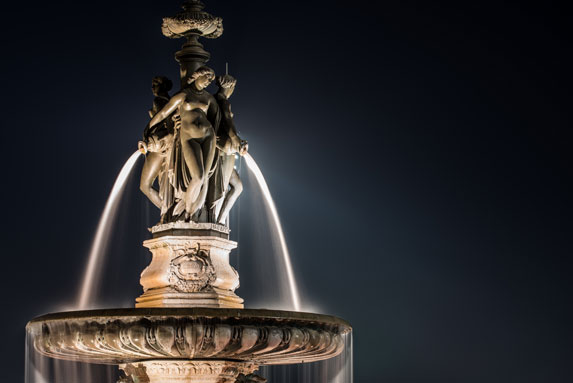 Fontaine des trois Grâces à Bordeaux, place de la Bourse