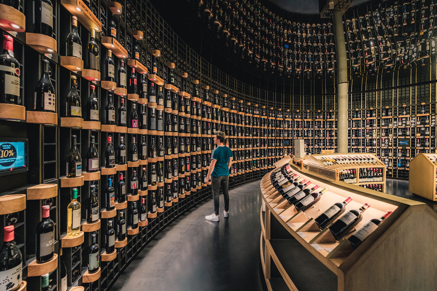 Cité du vin bordeaux cave