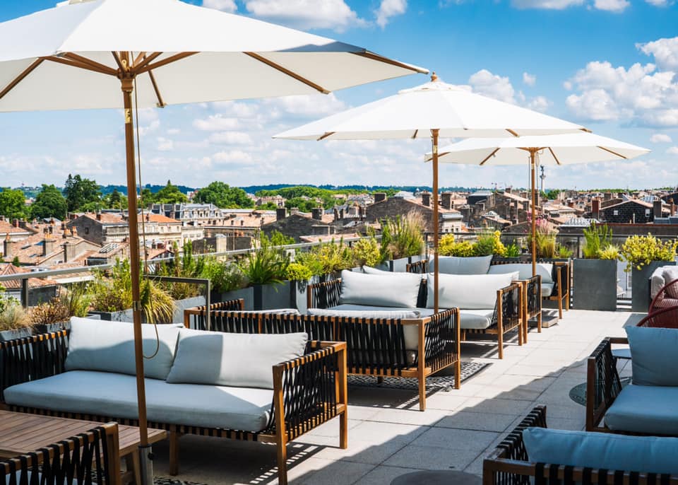 Terrasses éphémères, rooftops et guinguettes : les hotspots de l’été à Bordeaux