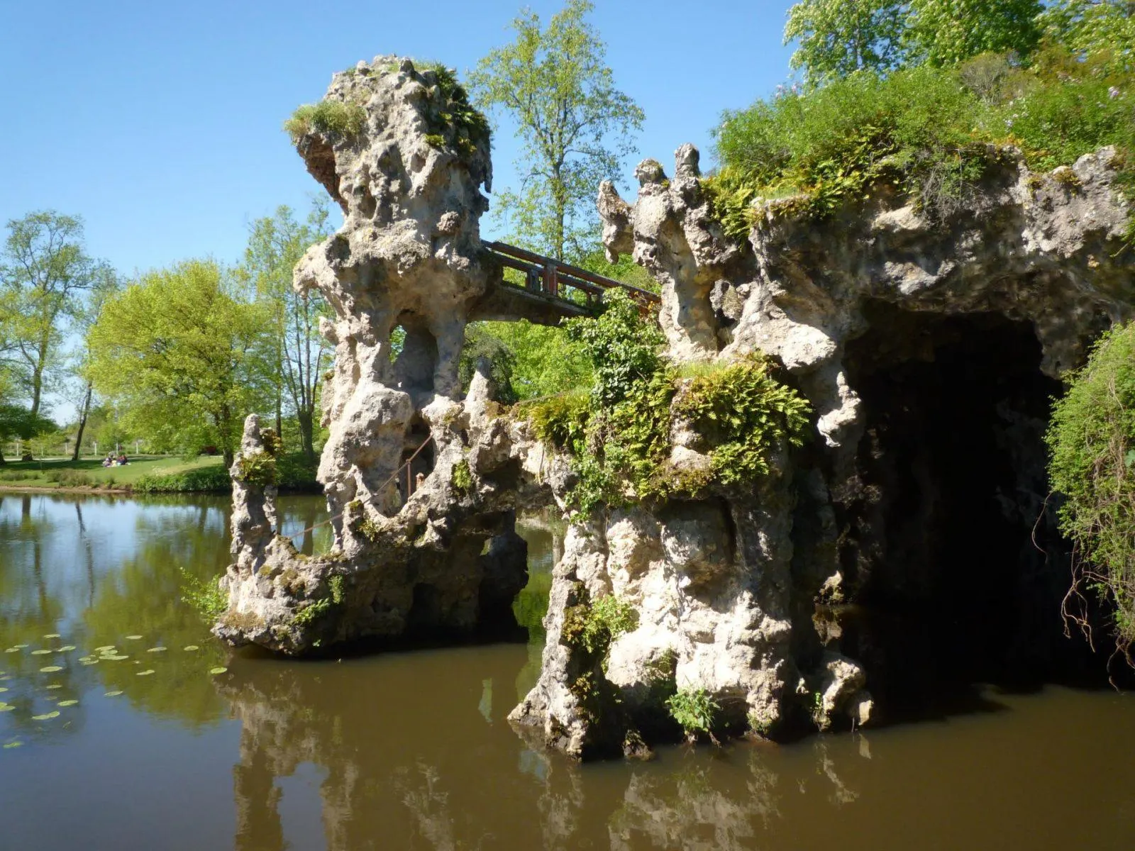 Promenade romantique dans le Parc de Majolan de Blanquefort