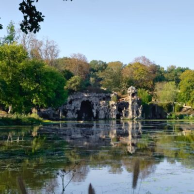 En roue libre à travers les envoûtants paysages de Jalles