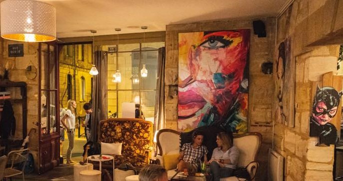 Bar LGBT Bordeaux lesbien