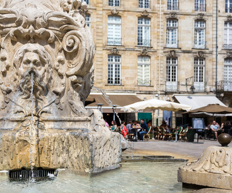 Place du parlement à Saint-Pierre