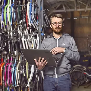 Julien Goret du Garage moderne aux bassins à flot