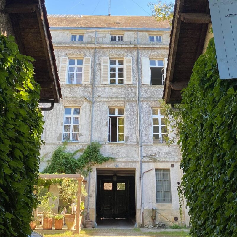 Maison M