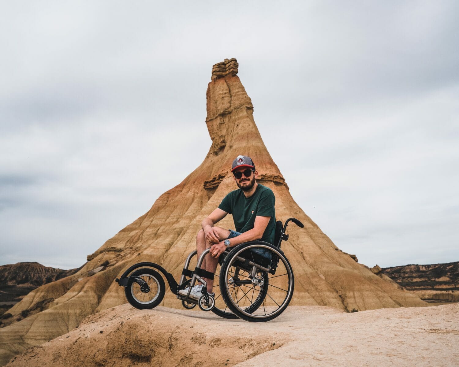 en fauteuil roulant dans les Bardenas