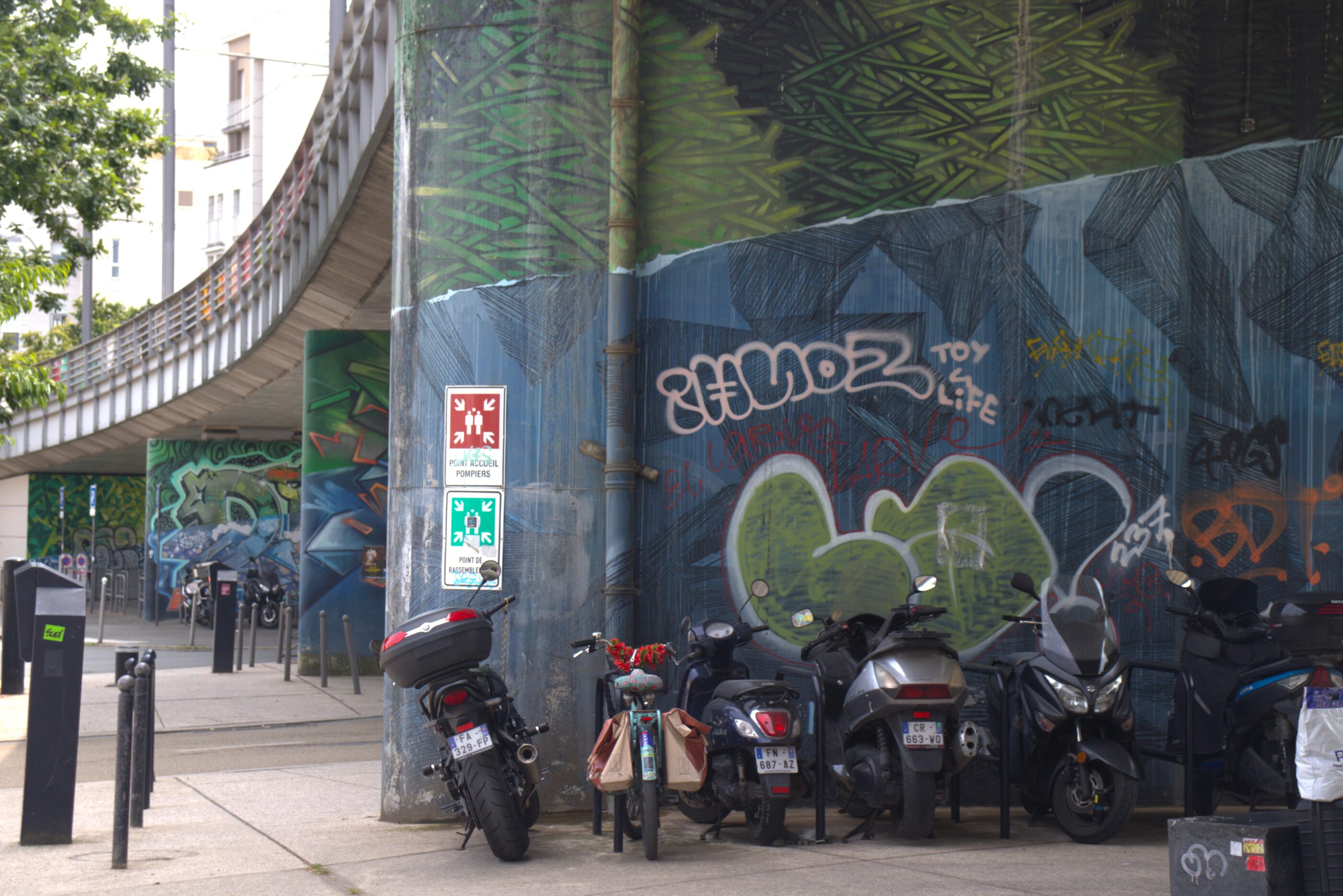street-art-pont-de-guit-belcier
