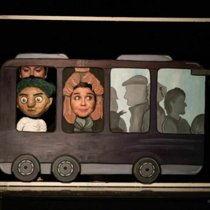 inclassables-spectacle-marionnettes-naine-rouge