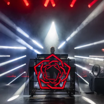 Carpenter-brut-krakatoa
